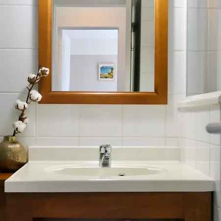 Les Grands Pins, Entre Foret, Et Ocean